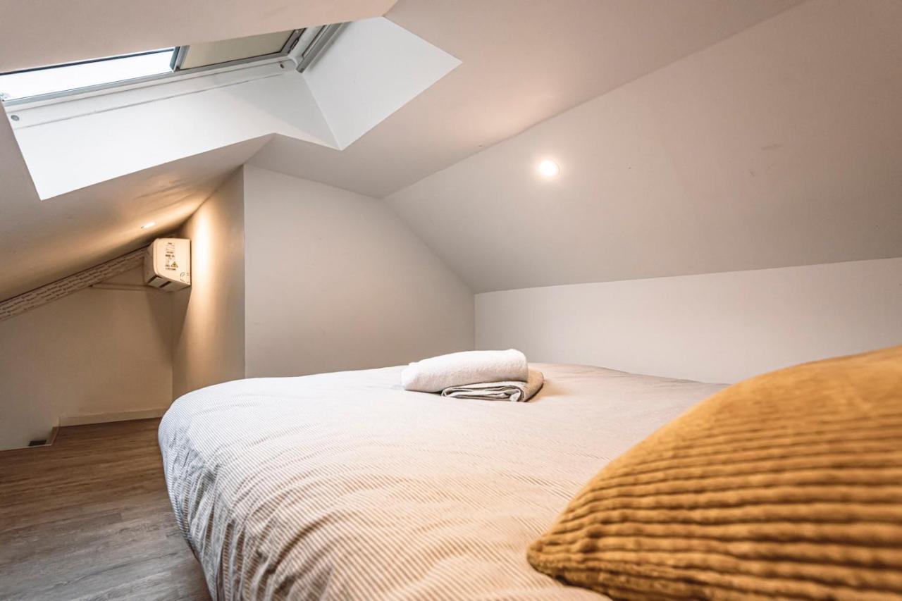 Le Coquet Logement Climatise Face A La Cathedrale - 3G Реймс Екстериор снимка